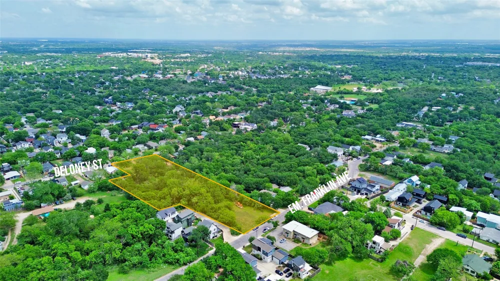1705 E M. Franklin Avenue Austin, TX 78721