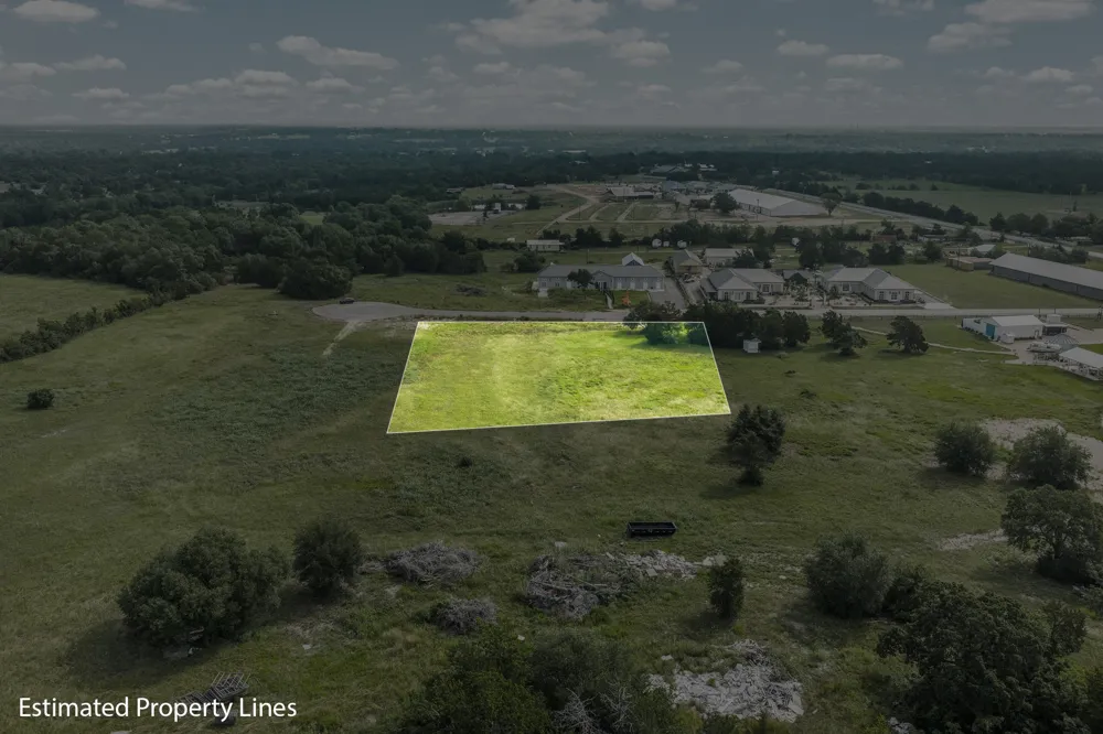 109 Compound Lane Round Top, TX 78954