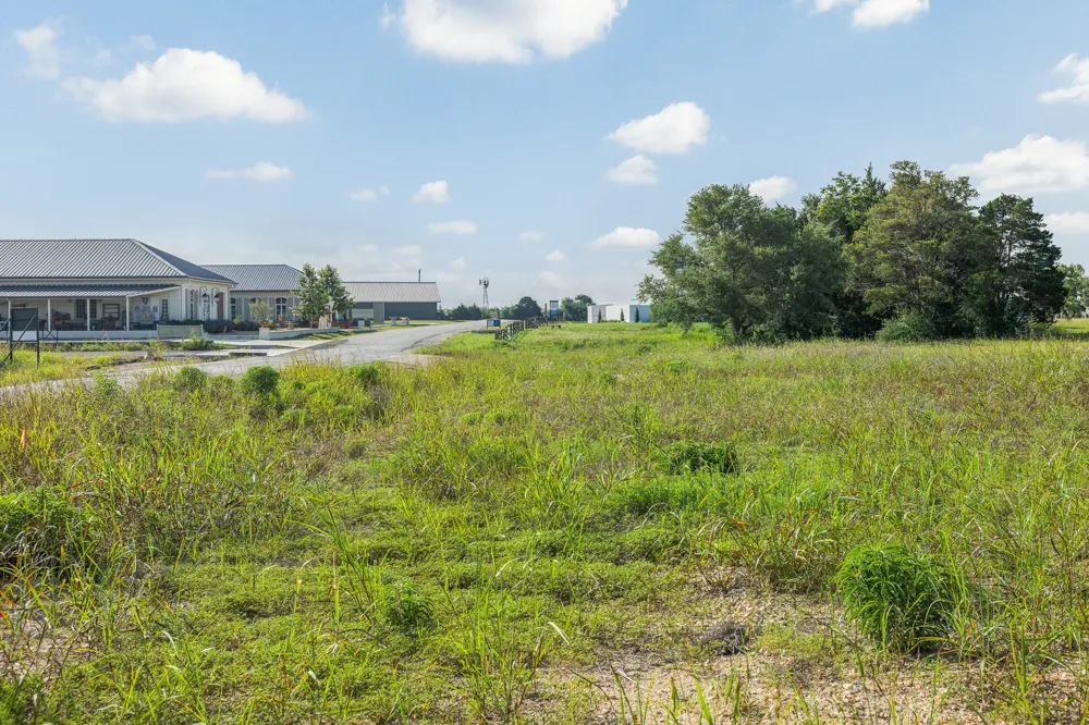 109 Compound Lane Round Top, TX 78954