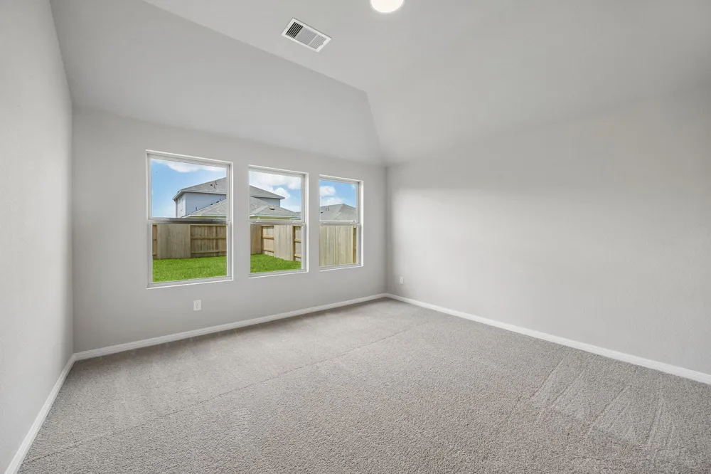 4729 Bridwell Austin, TX 78754