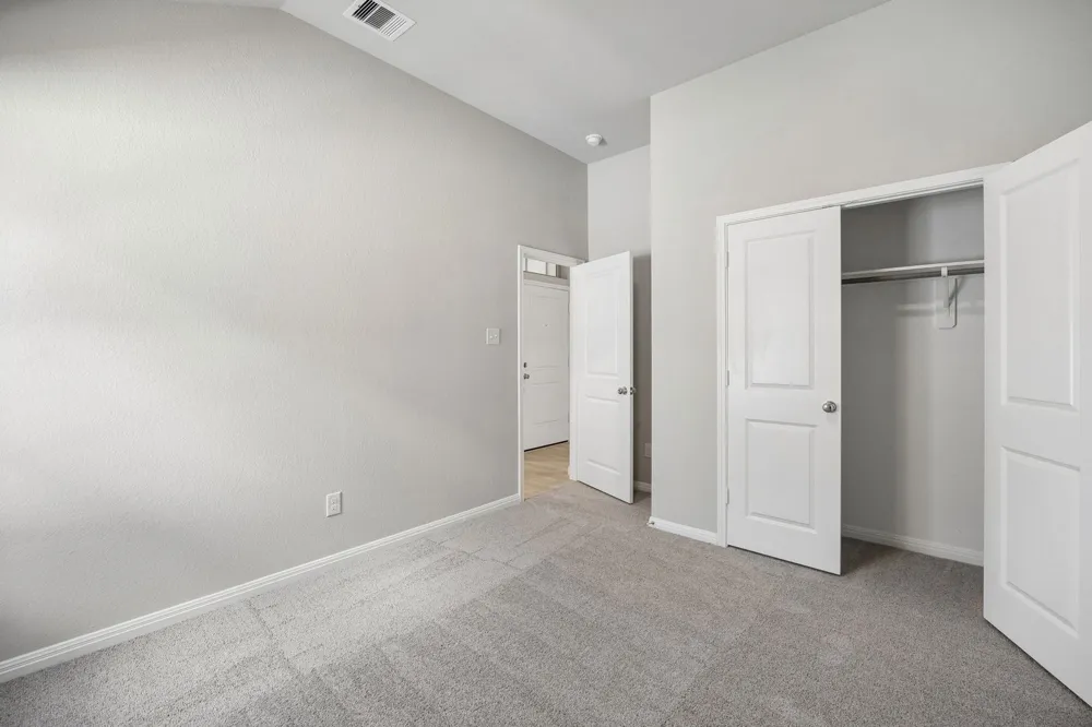 4729 Bridwell Austin, TX 78754
