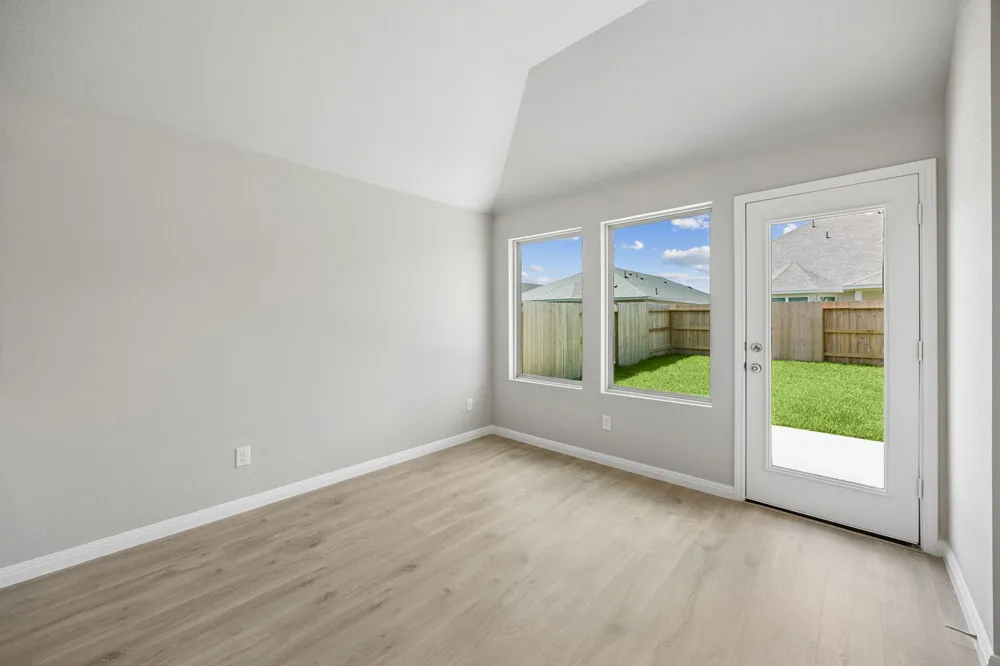4729 Bridwell Austin, TX 78754