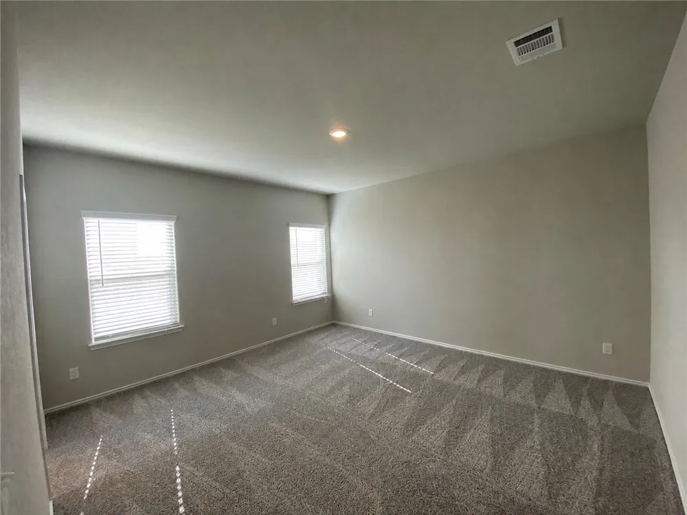 2445 Ayers Drive Seguin, TX 78155