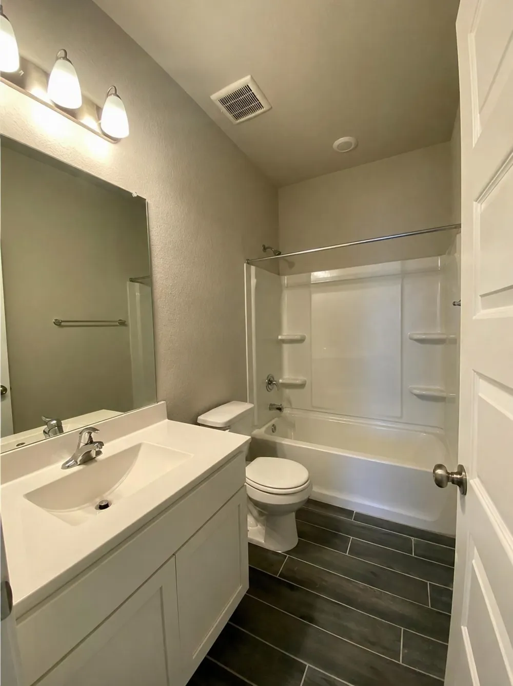 2445 Ayers Drive Seguin, TX 78155