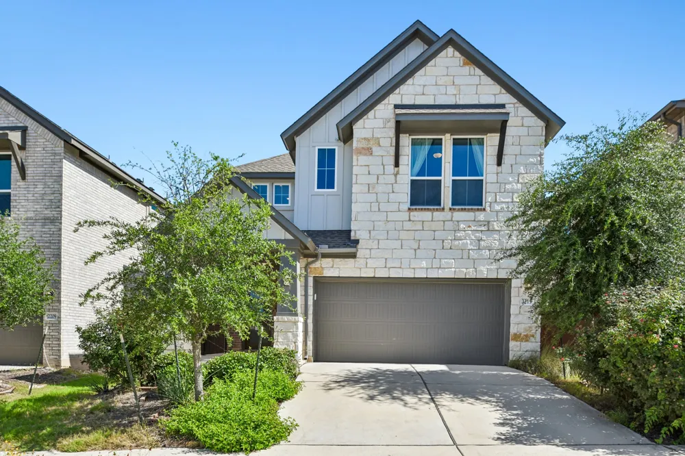2213 Stampede Drive Leander, TX 78641