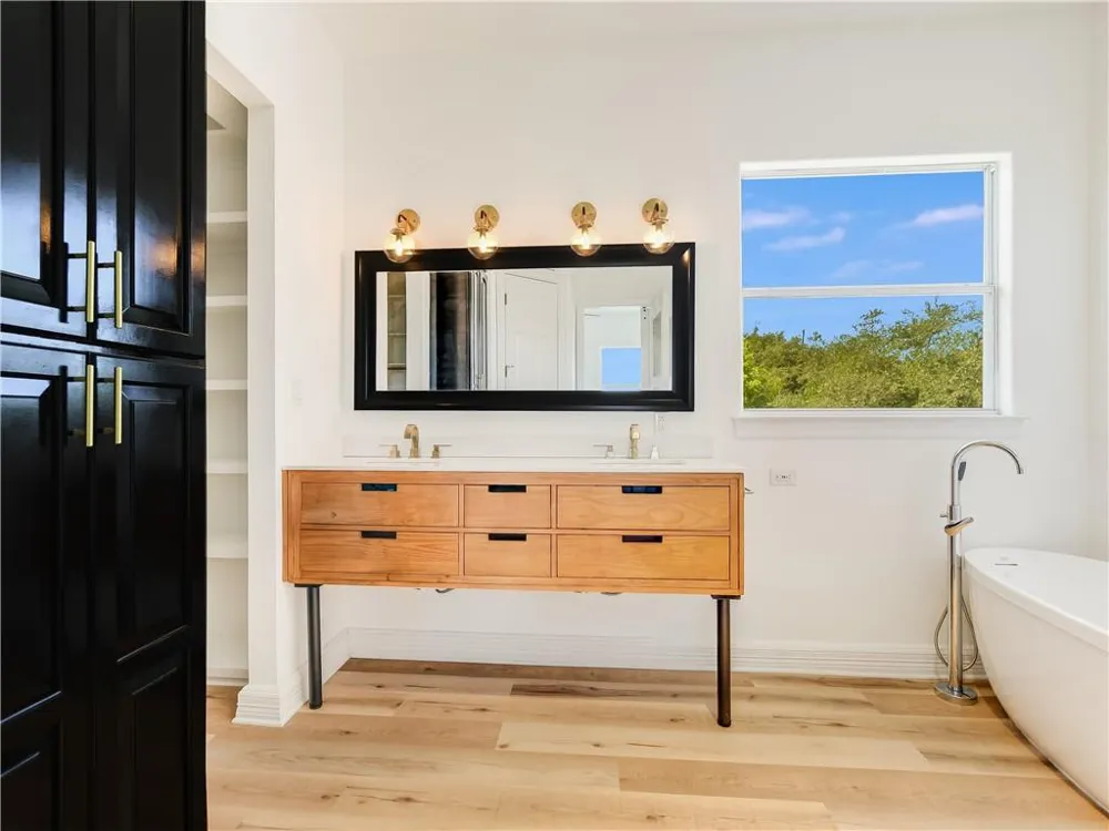 13301 Lone Rider Trail Bee Cave, TX 78738