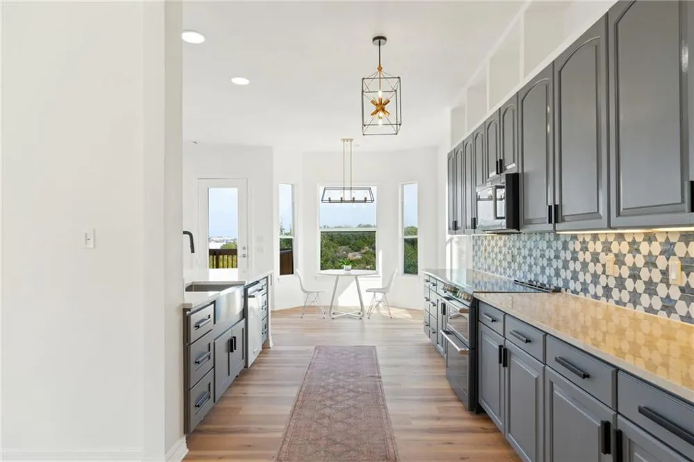 13301 Lone Rider Trail Bee Cave, TX 78738