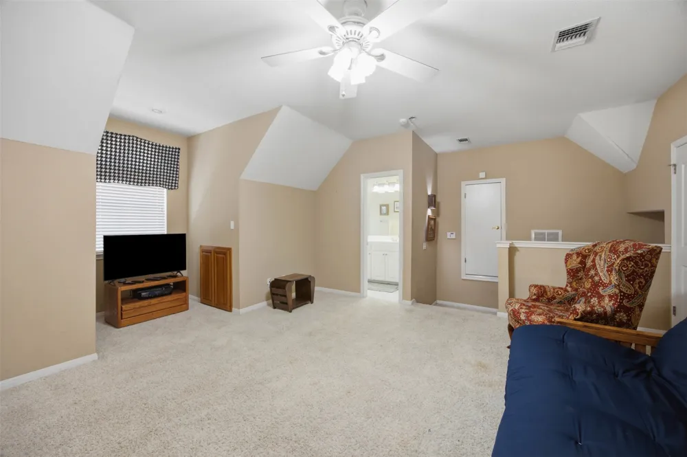 197 Elm Wood Drive Elgin, TX 78621