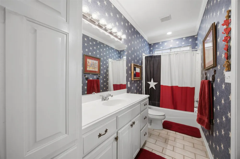 197 Elm Wood Drive Elgin, TX 78621