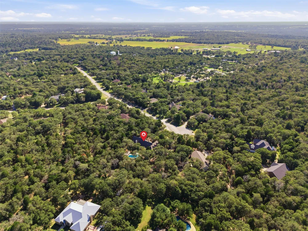 197 Elm Wood Drive Elgin, TX 78621