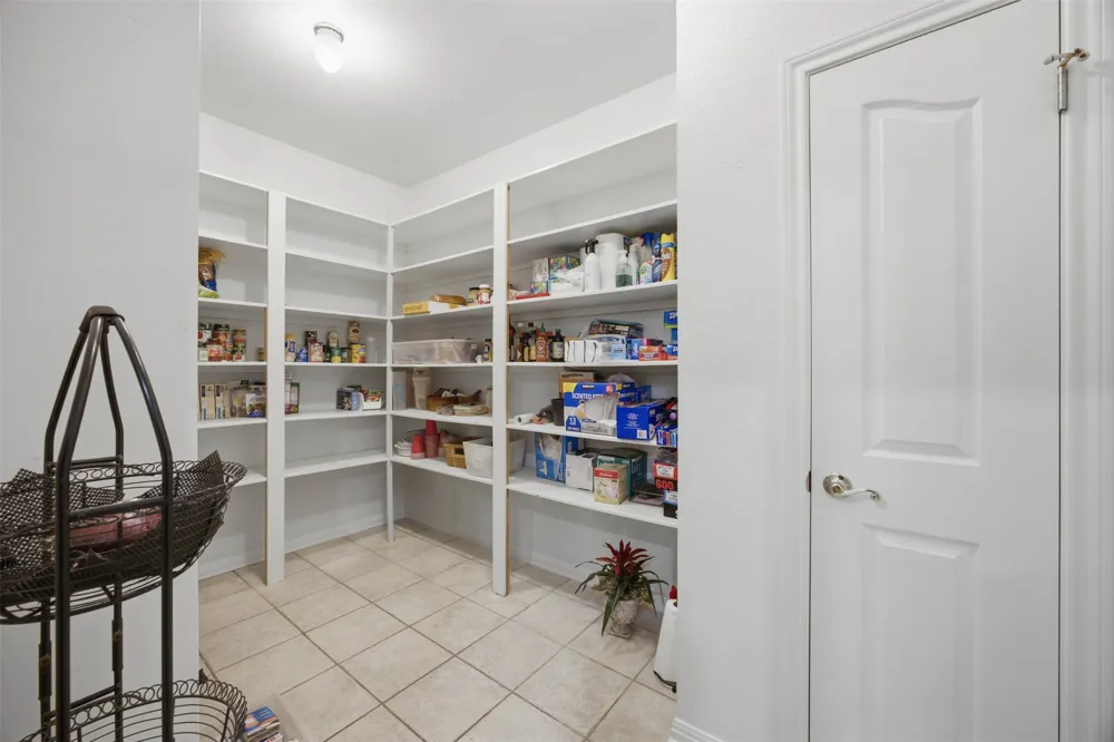 197 Elm Wood Drive Elgin, TX 78621