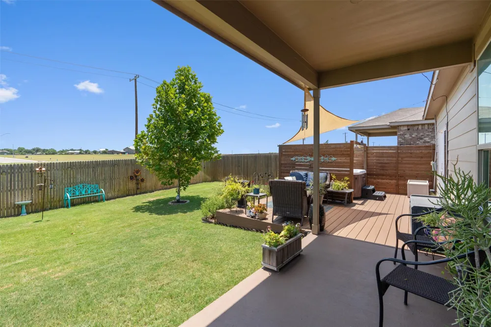 1941 T H Johnson Drive Taylor, TX 76574