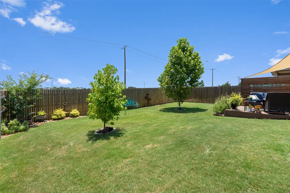 1941 T H Johnson Drive Taylor, TX 76574
