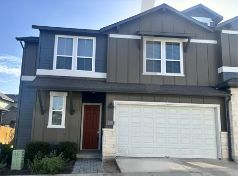 1020 Vista View Drive #2201