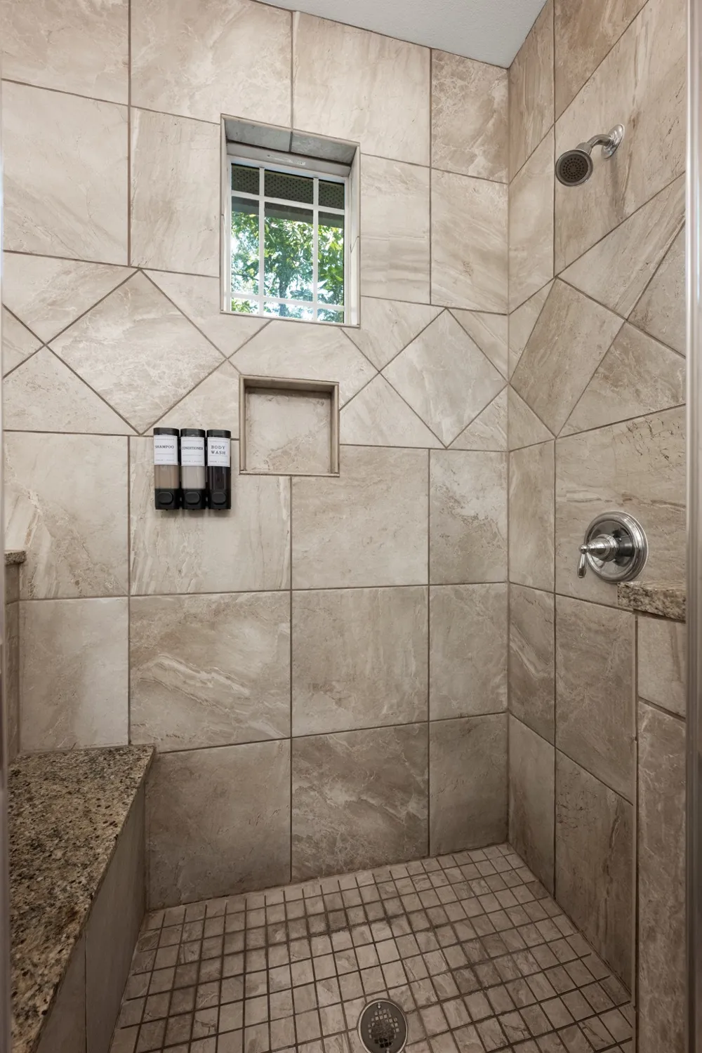 2208 Schriber Street #B Austin, TX 78704