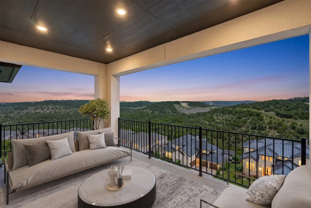 104 High View Trail Lakeway, TX 78738