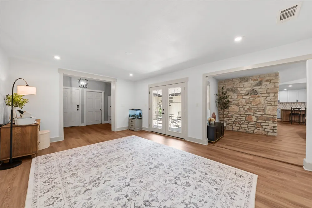702 E Sandy Lane Little River Academy, TX 76554