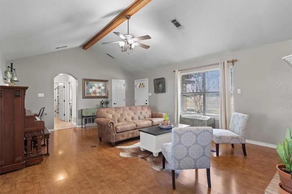 349 Seven Ranch Road Salado, TX 76571