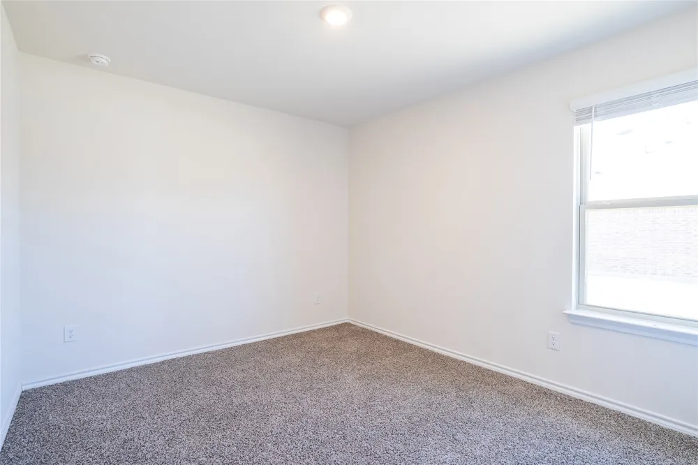 1833 Pecan Valley Drive Kaufman, TX 75142