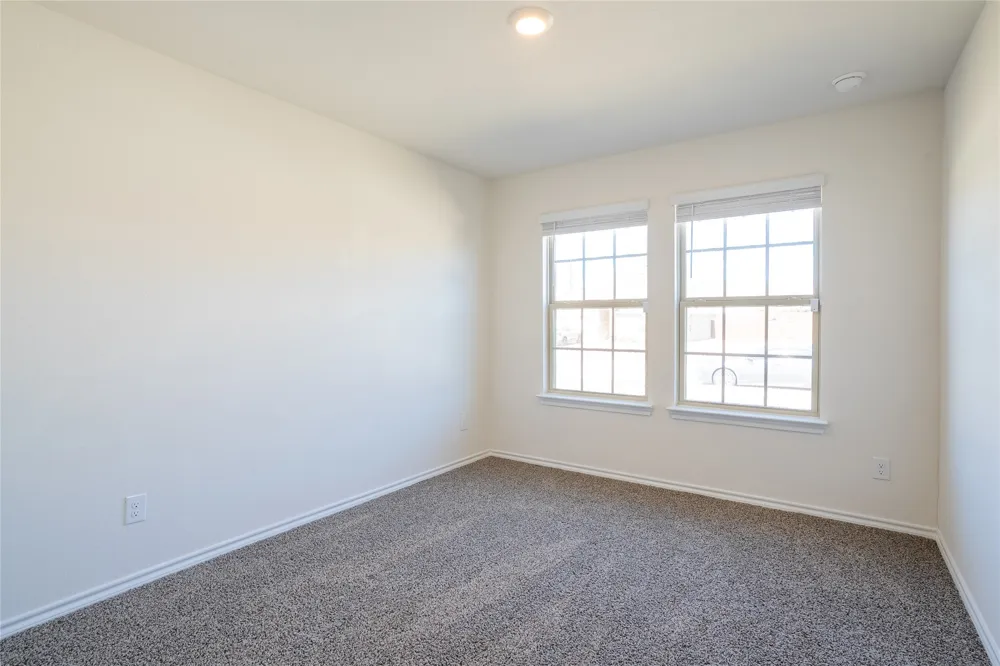 1833 Pecan Valley Drive Kaufman, TX 75142