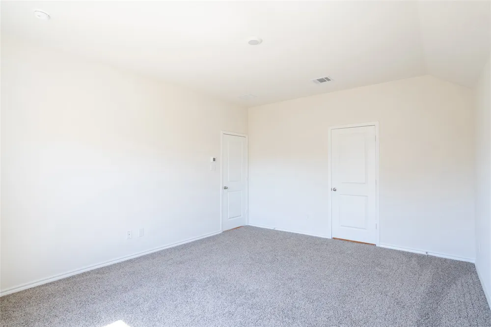 1833 Pecan Valley Drive Kaufman, TX 75142