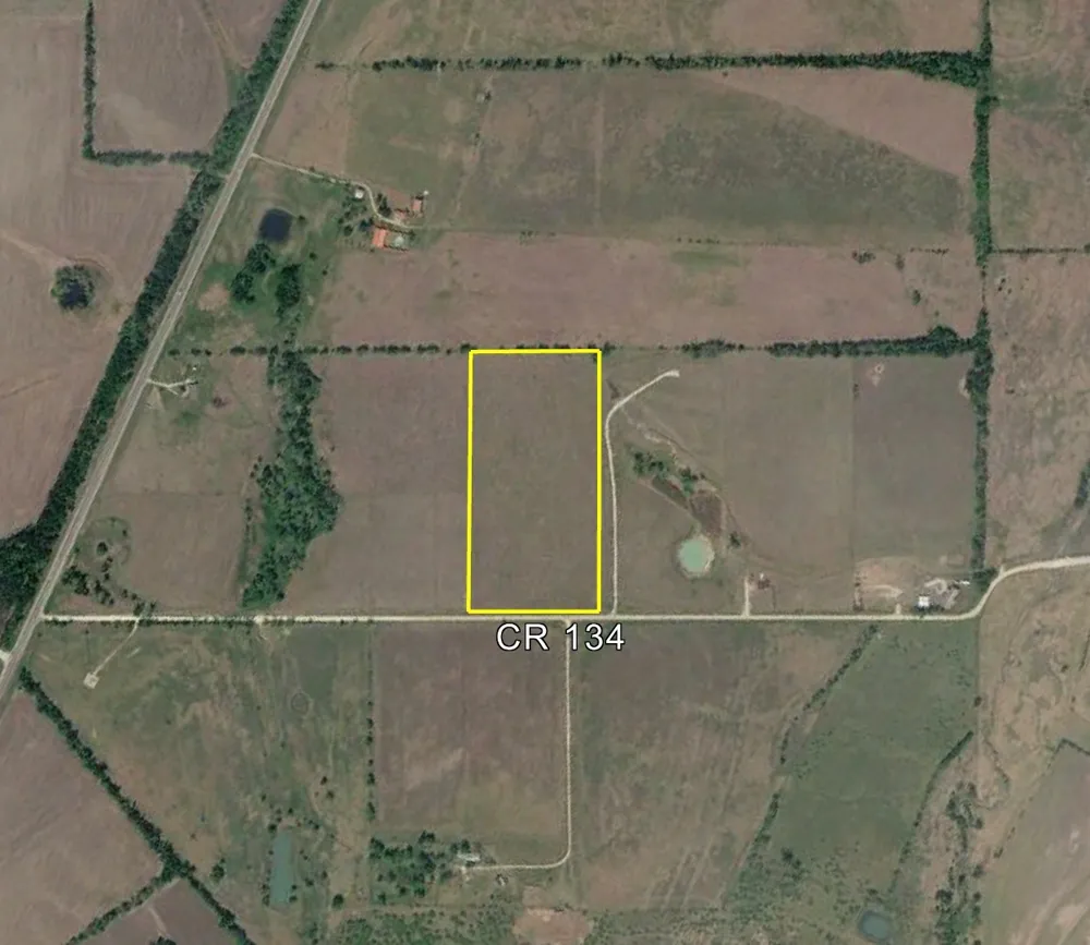 1262 CR 134 E Burlington, TX 76519