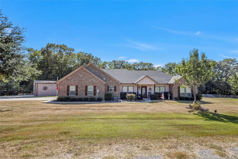 530 Rs County Road 4269 Emory, TX 75440