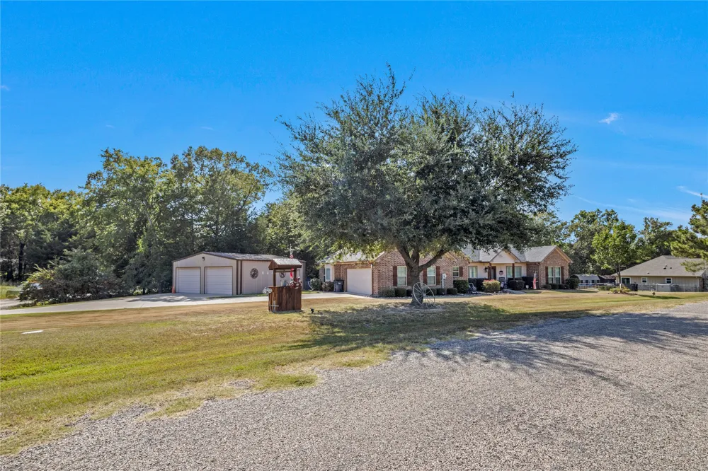 530 Rs County Road 4269 Emory, TX 75440