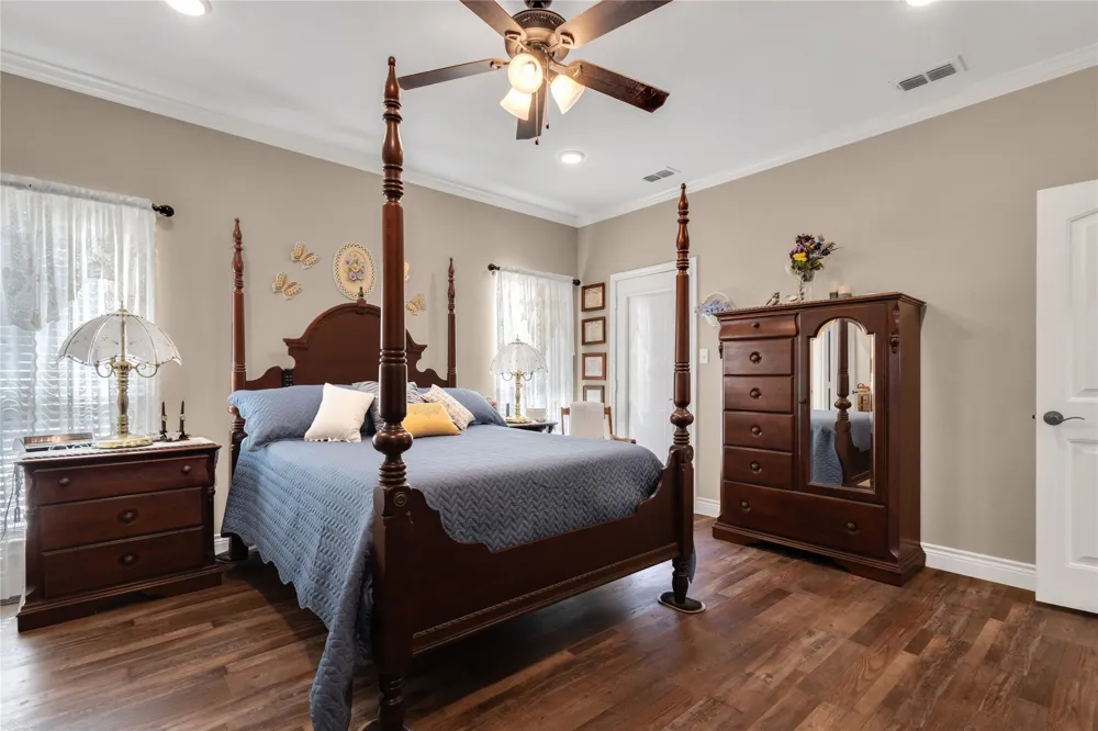 530 Rs County Road 4269 Emory, TX 75440