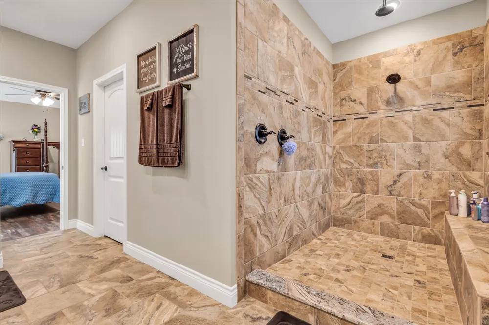 530 Rs County Road 4269 Emory, TX 75440