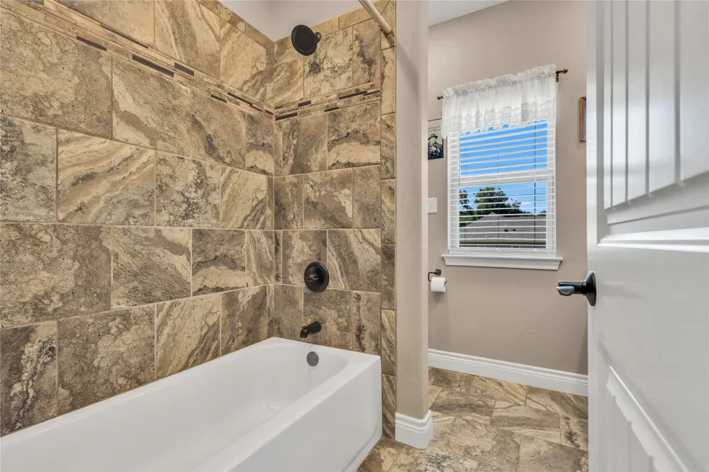 530 Rs County Road 4269 Emory, TX 75440