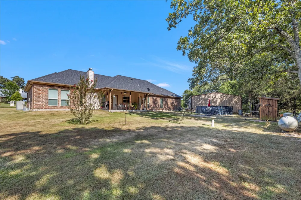 530 Rs County Road 4269 Emory, TX 75440
