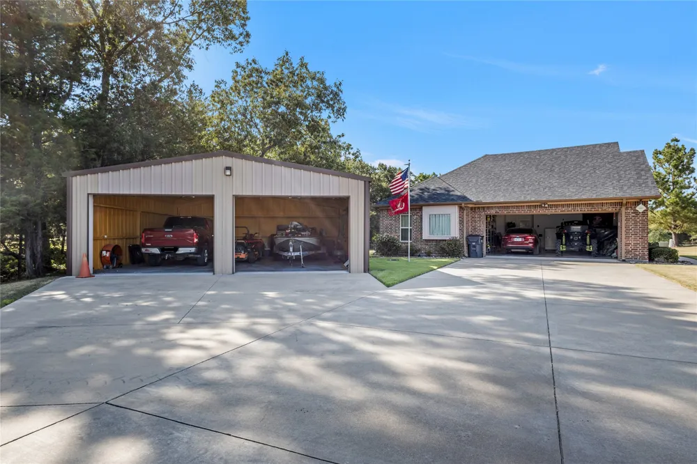530 Rs County Road 4269 Emory, TX 75440