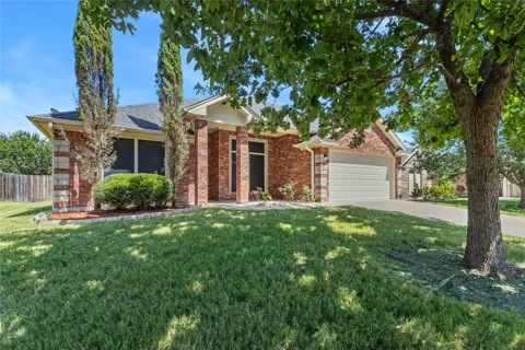 1907 Guinevere Lane