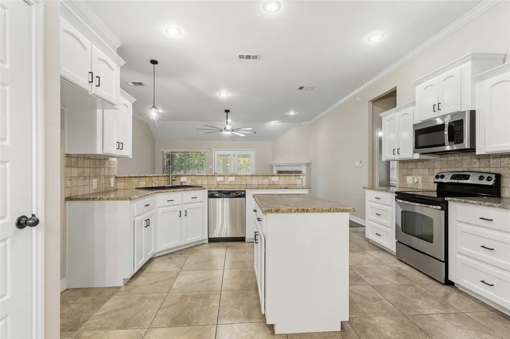 1907 Guinevere Lane Harker Heights, TX 76548