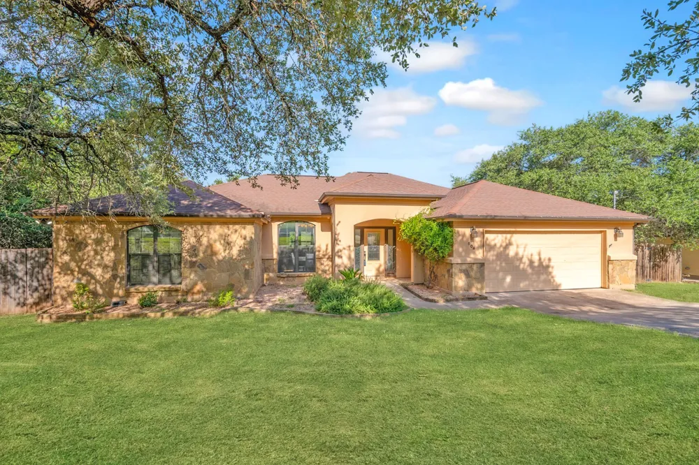 104 Cowal Drive Spicewood, TX 78669