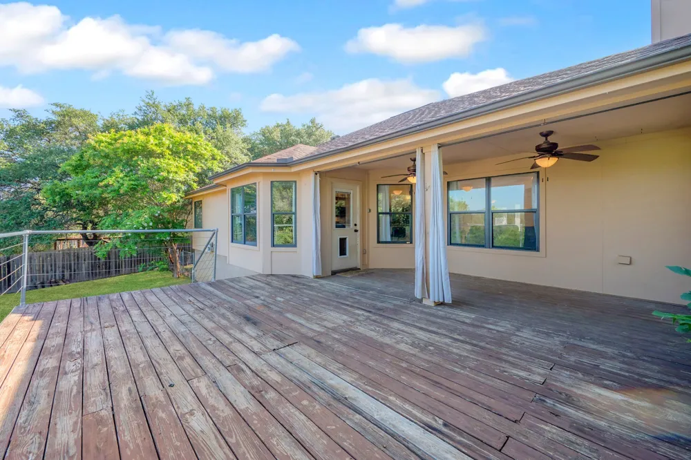 104 Cowal Drive Spicewood, TX 78669