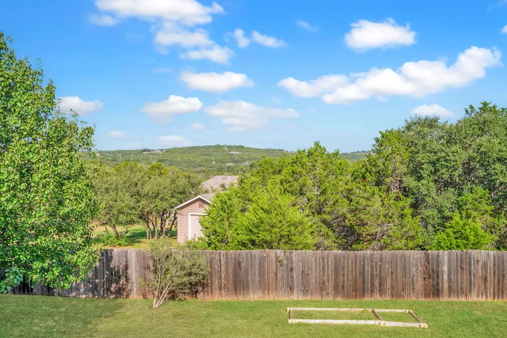 104 Cowal Drive Spicewood, TX 78669