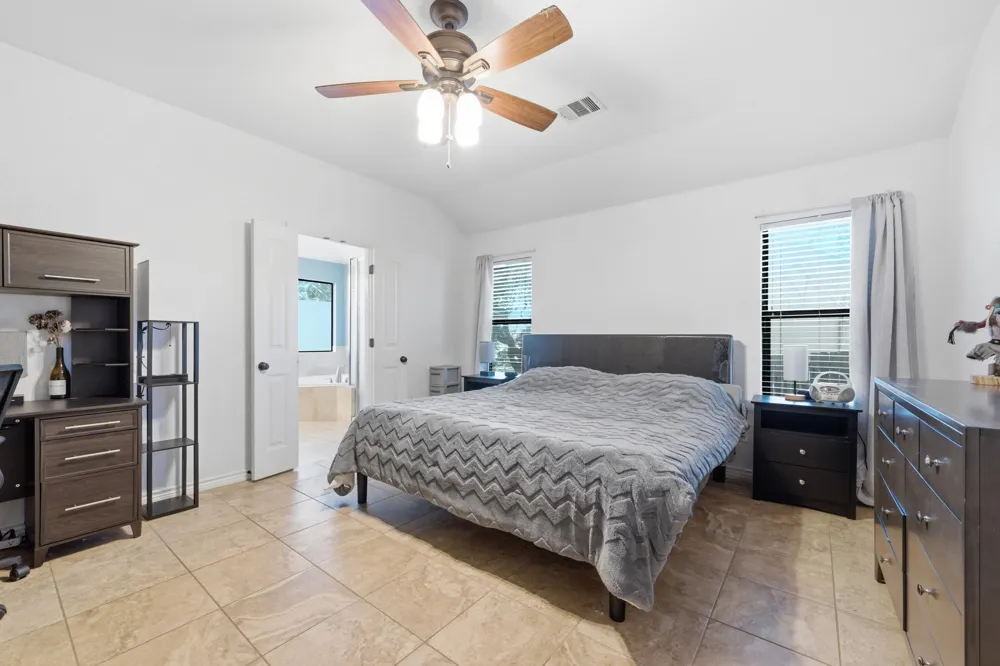 104 Cowal Drive Spicewood, TX 78669