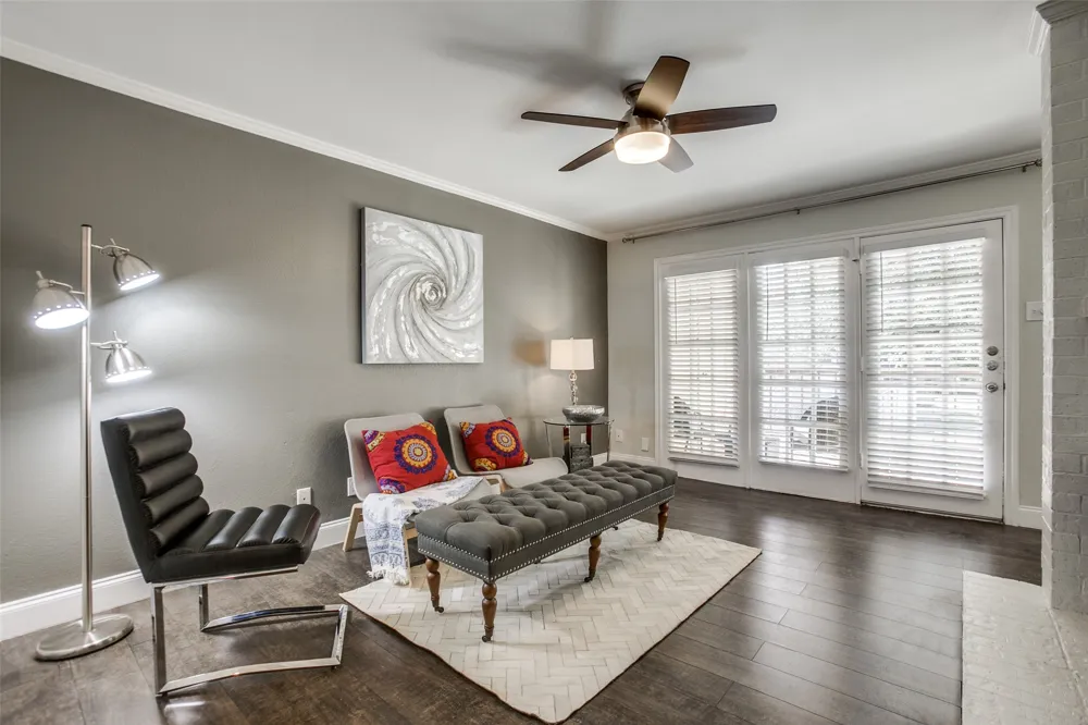 16301 Ledgemont Lane #202 Addison, TX 75001