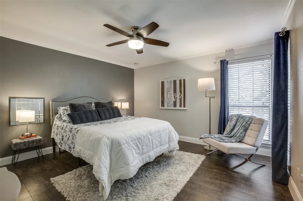 16301 Ledgemont Lane #202 Addison, TX 75001