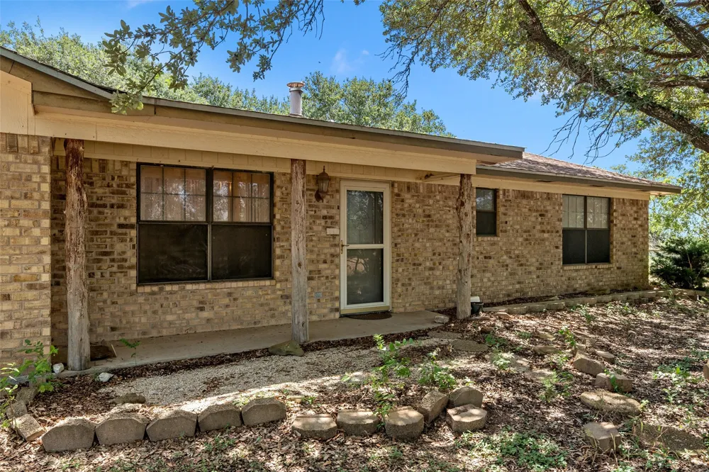 429 Wildwood Trail Robinson, TX 76655