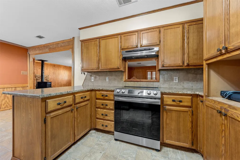 429 Wildwood Trail Robinson, TX 76655