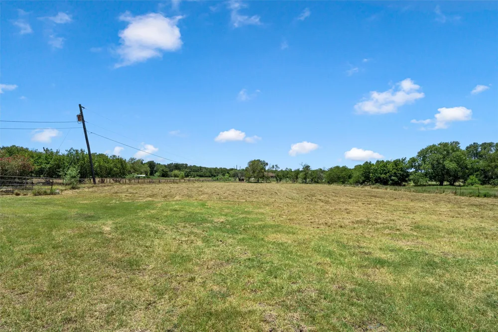 429 Wildwood Trail Robinson, TX 76655