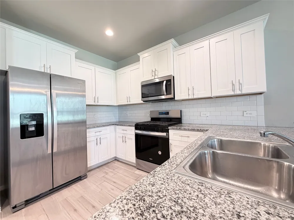 4808 Sparkling Pathway Haltom City, TX 76117