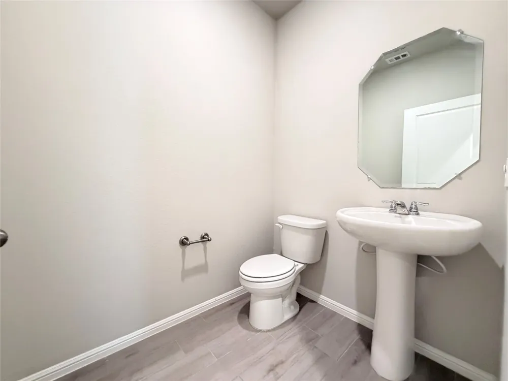 4808 Sparkling Pathway Haltom City, TX 76117