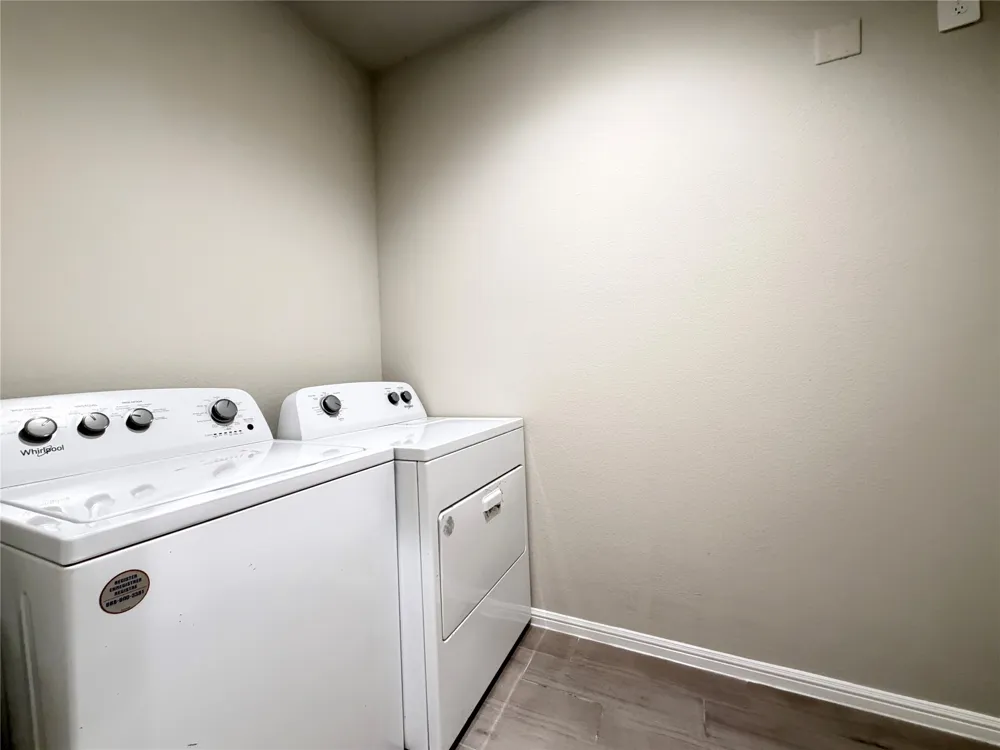 4808 Sparkling Pathway Haltom City, TX 76117