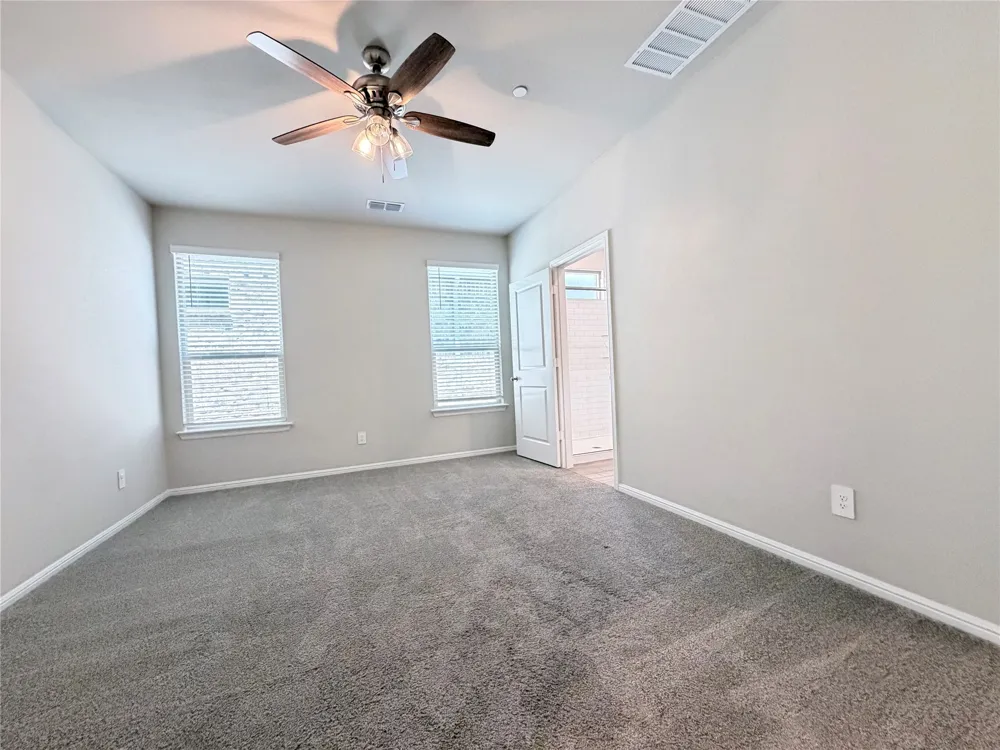 4808 Sparkling Pathway Haltom City, TX 76117