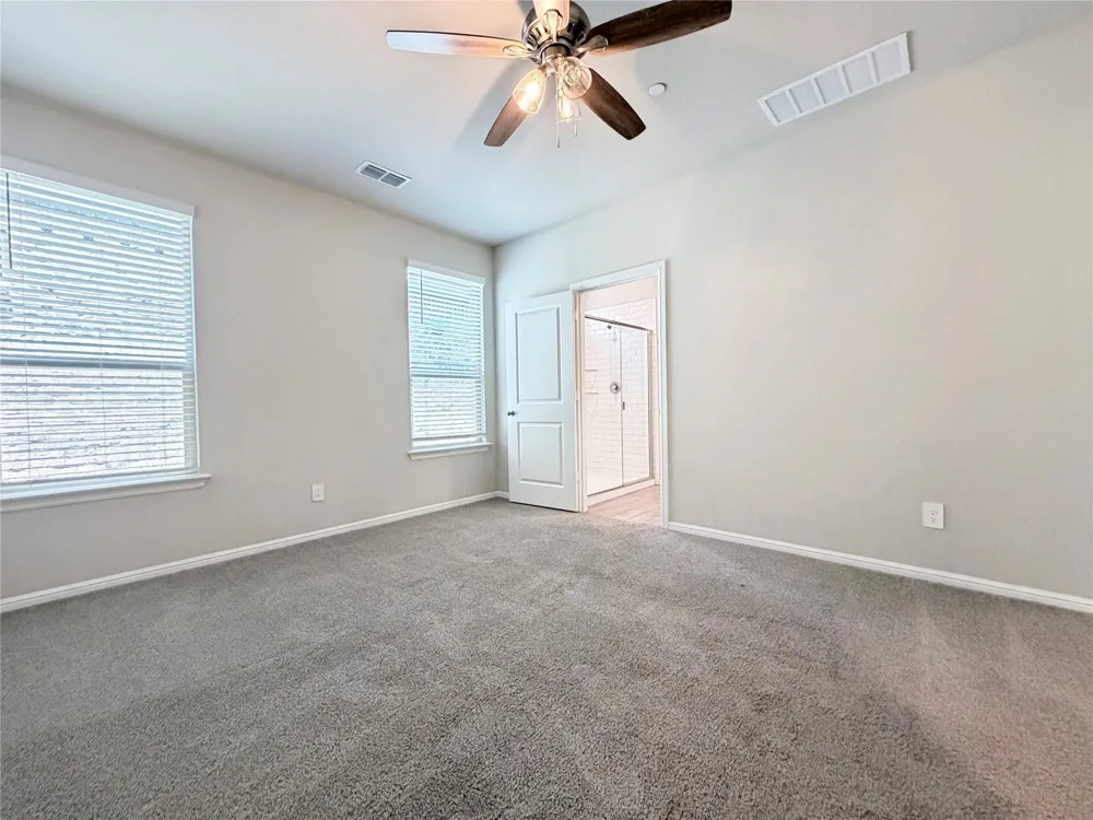 4808 Sparkling Pathway Haltom City, TX 76117