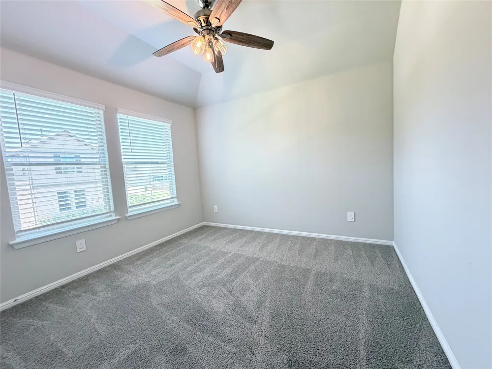 4808 Sparkling Pathway Haltom City, TX 76117